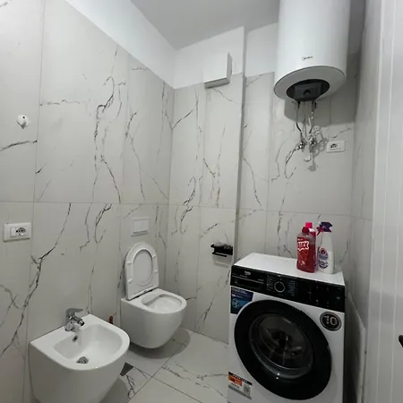 Appartement 33 *